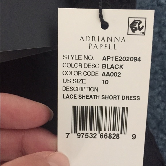 SOLD !!! BNWT - ❤️ BEAUTIFUL -ADRIANNA PAPELL ! - Picture 5 of 8